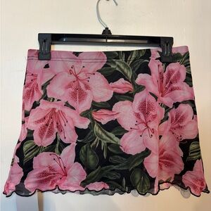 Summer bundle including mini skirt and shorts